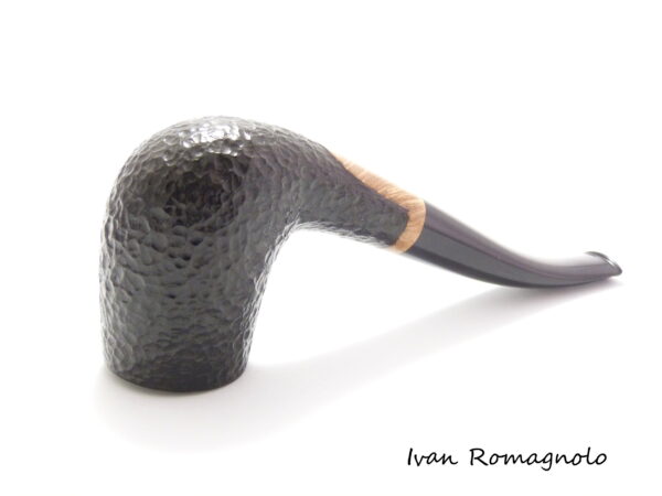 Pipa "Bent Billiard" in legno di radica, rusticata nera (Non disponibile) - immagine 10