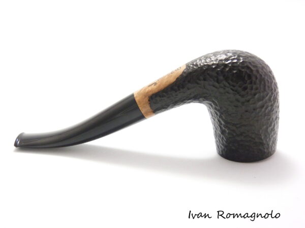 Pipa "Bent Billiard" in legno di radica, rusticata nera (Non disponibile) - immagine 7