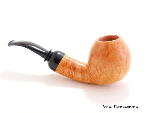 Pipa bent egg