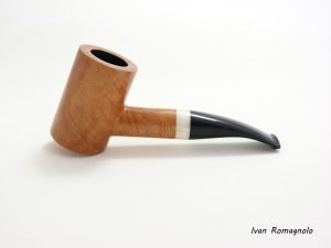 Pipa "Poker" n.04-26 in legno di radica