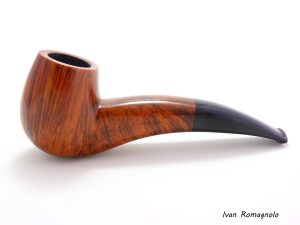Pipa "Hawkbill" n.06-26 in legno di radica (Disponibile)